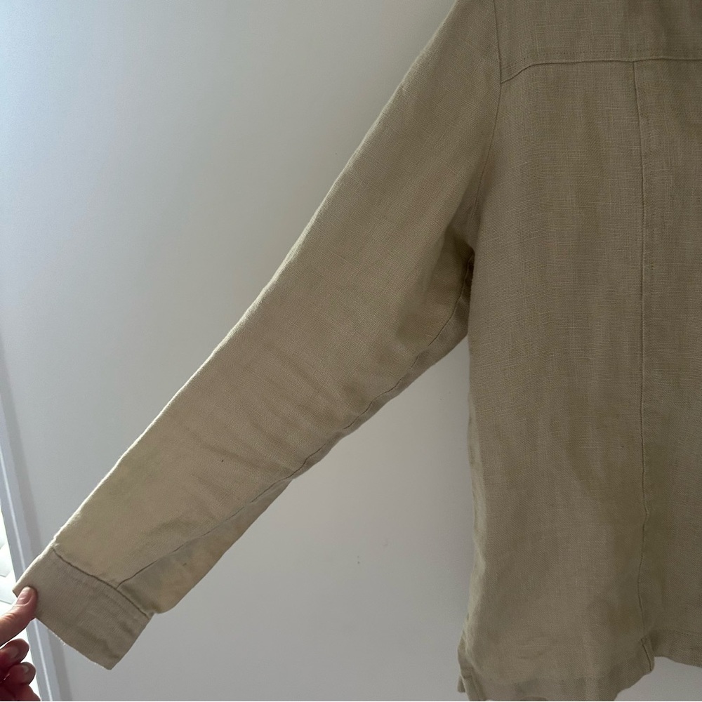 JH Collectibles Neutral Beige Linen Button-Front Shirt - Picture 6 of 10